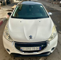 voitures-peugeot-208-2015-allure-ain-kercha-oum-el-bouaghi-algerie