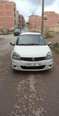 voitures-renault-clio-campus-2012-bye-bordj-bou-arreridj-algerie