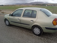 voitures-renault-clio-classique-2004-belimour-bordj-bou-arreridj-algerie