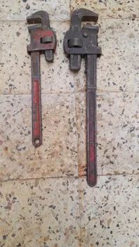 Clef à  griffe facom