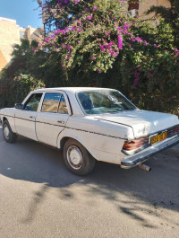 voitures-mercedes-classe-e-1983-reghaia-alger-algerie