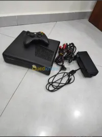 2 Xbox 4 mannette 