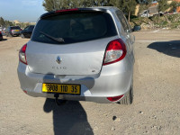 voitures-renault-clio-3-2010-dar-el-beida-alger-algerie