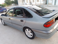 berline-renault-laguna-1-2000-constantine-algerie