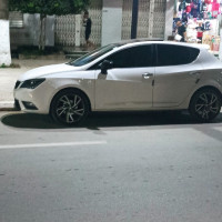 voitures-seat-ibiza-2015-black-line-skikda-algerie