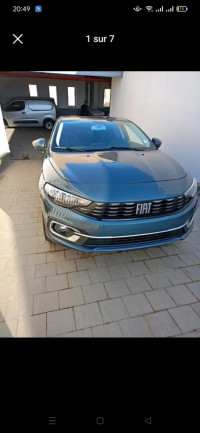 voitures-fiat-tipo-sedan-2024-life-oran-algerie