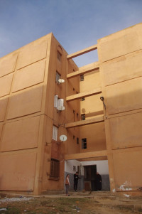 appartement-vente-f3-mostaganem-hassi-maameche-algerie