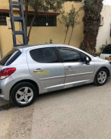 voitures-peugeot-207-2011-ouled-fayet-alger-algerie