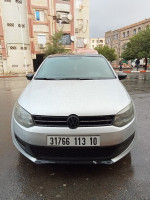 voitures-volkswagen-polo-2013-black-et-silver-bouira-algerie