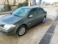 voitures-renault-megane-2-classique-2004-boghar-medea-algerie