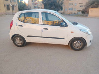 voitures-hyundai-i10-2013-biskra-algerie