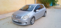 moyenne-berline-toyota-auris-2010-laghouat-algerie