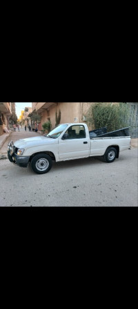 voitures-toyota-hilux-2002-rahouia-tiaret-algerie