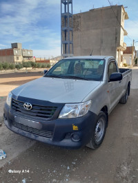 utilitaire-toyota-hilux-2012-ras-el-aioun-batna-algerie