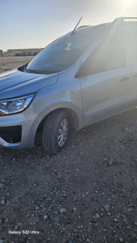 utilitaire-renault-clio-5-2024-rs-line-el-ghrous-biskra-algerie