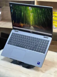 DELL PRECISION 3590 INTEL CORE ULTRA 7 155H 16GO DDR5 512GO NVIDIA RTX 500ada 4GO
