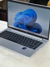 HP ELITEBOOK 640 G9 I7 VPRO 1265U 16GO DDR5 512GO SSD NVME 