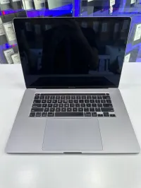 MacBook Pro 2019 i7 32GB RAM 512GB SSD 16"