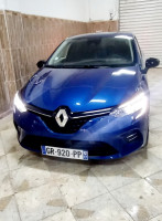 voitures-renault-clio5-2023-evolution-sidi-bel-abbes-algerie