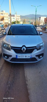 voitures-renault-symbol-2018-hammam-maskhoutine-guelma-algerie