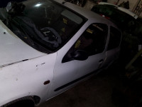 voitures-renault-clio-2-2001-ksar-sbahi-oum-el-bouaghi-algerie