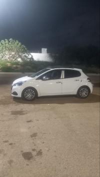 سيارات-peugeot-208-2016-allure-facelift-دار-البيضاء-الجزائر
