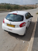 voitures-peugeot-208-2014-allure-blida-algerie