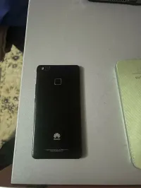 Samsung et Huawei Samsung a14 et s7 et Huawei p9