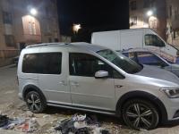سيارات-volkswagen-caddy-2017-بيضاء-برج-سطيف-الجزائر
