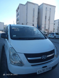 utilitaire-hyundai-h1-2013-vitre-6-places-bejaia-algerie