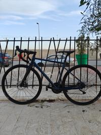 دراجات-هوائية-velo-route-triban-rc520-bon-etat-accessoires-باب-الزوار-الجزائر