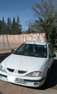 voitures-renault-megane-1-2001-laghouat-algerie