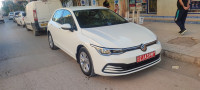 voitures-volkswagen-golf-8-2022-active-biskra-algerie