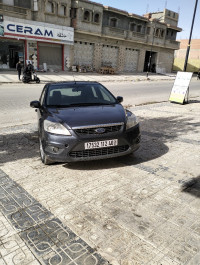 voitures-ford-focus-5-portes-2012-el-mahmal-khenchela-algerie