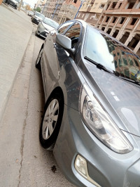 voitures-hyundai-accent-rb-5-portes-2018-bouira-algerie