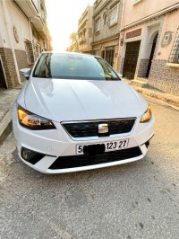 سيارات-seat-ibiza-2023-style-مستغانم-الجزائر