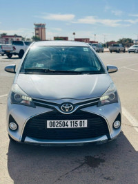 voitures-toyota-yaris-2015-adrar-algerie