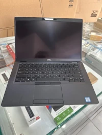 Dell 5400 i7 8éme 8GB RAM 256SSD ÉCRAN 14 FHD