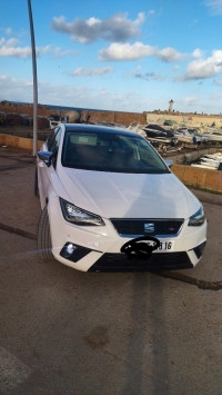 voitures-seat-ibiza-2018-high-cheraga-alger-algerie