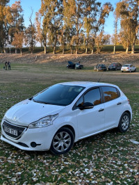 voitures-peugeot-208-2013-souk-ahras-algerie