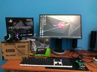 Pc gamer avec ses accessoires