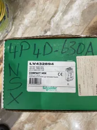 Disjoncteur compact NSX 4P 4D 630 A