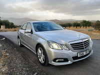 voitures-mercedes-classe-e-2010-e200-mchedallah-bouira-algerie