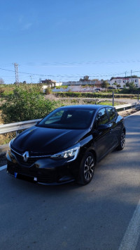 voitures-renault-clio-5-2022-equilibre-taher-jijel-algerie