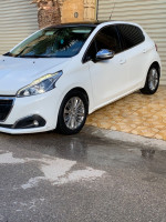 voitures-peugeot-208-2018-allure-facelift-djelfa-algerie