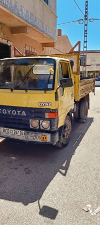 camion-toyota-1987-aflou-laghouat-algerie