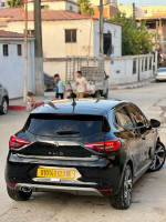 voitures-renault-clio-2023-skikda-algerie