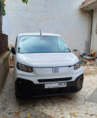 voitures-fiat-doblo-2024-nouvelle-constantine-algerie