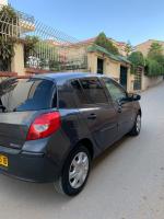 voitures-renault-clio-3-2006-el-achour-alger-algerie