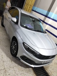 voitures-fiat-tipo-sedan-2023-life-mascara-algerie